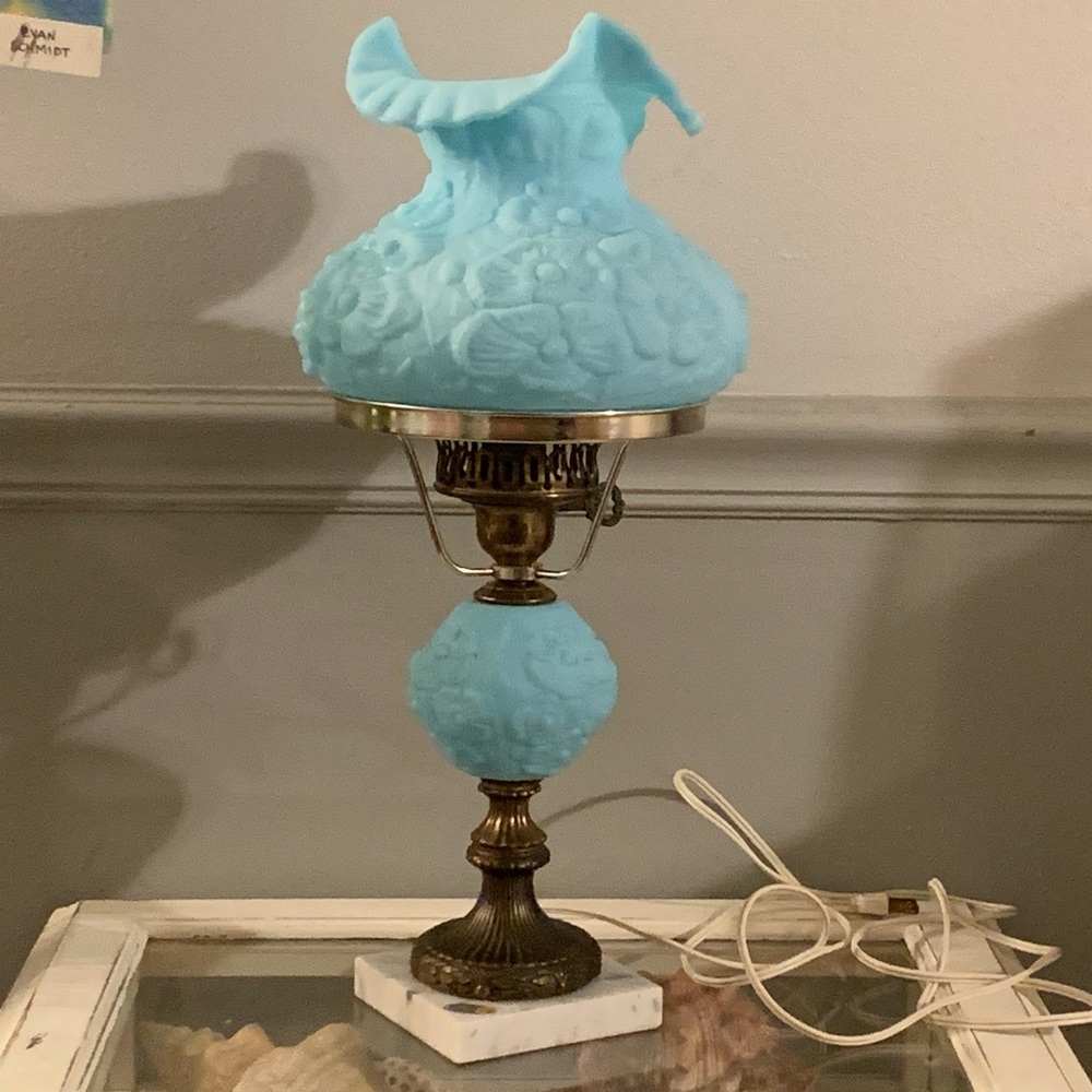 Fenton Glass  blue poppy, frosted Lamp gone with the wind style vintage